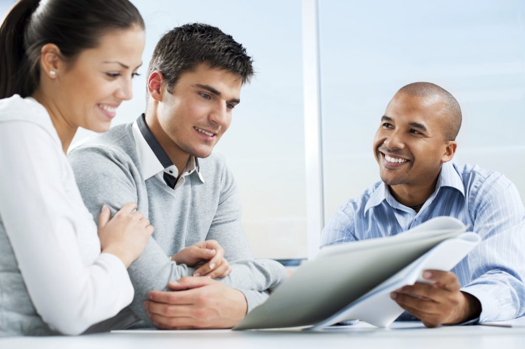 Having Troubles In Your Marriage Life? Here Is How To Deal With It