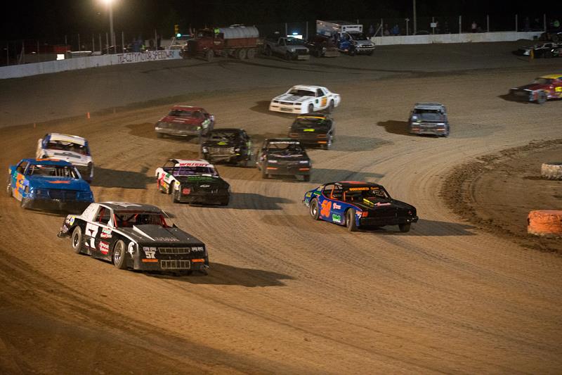 Know the Types of Auto Racing Bets to Make Profits